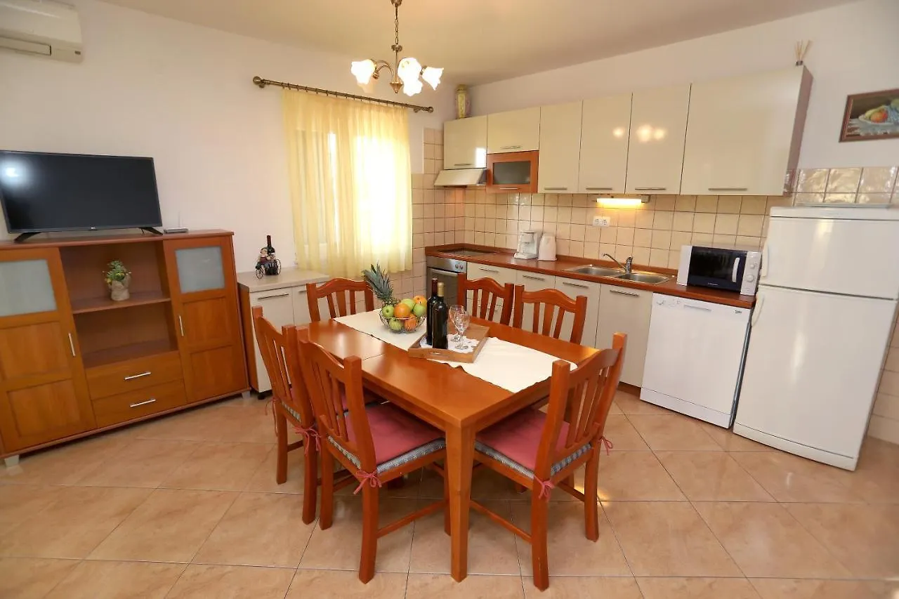 Villa Kuzmanic Trogir Apartman